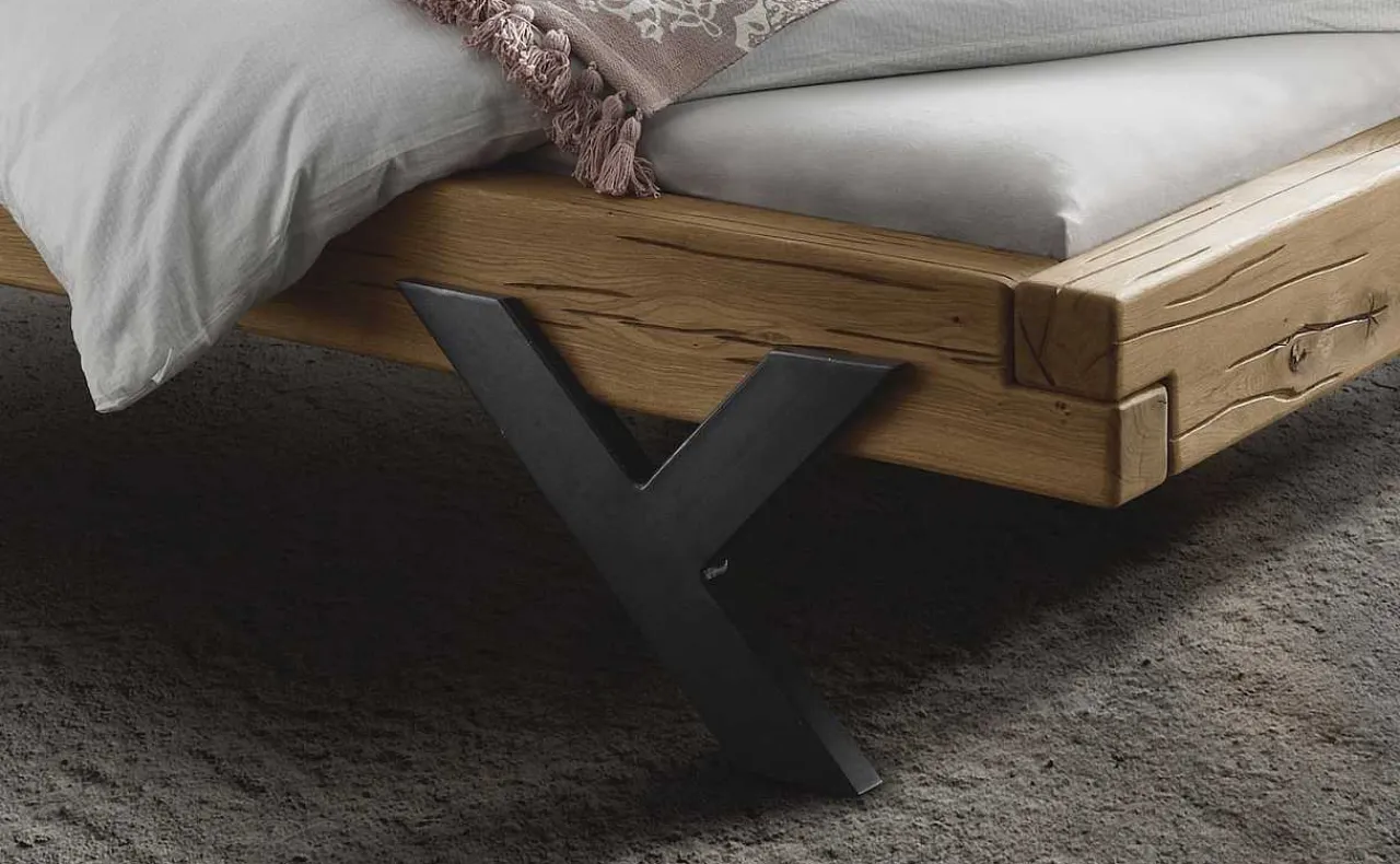 mutoni exquisite Balkenbett Unique Mit Holzkopfteil Y-Bein Metall> Betten