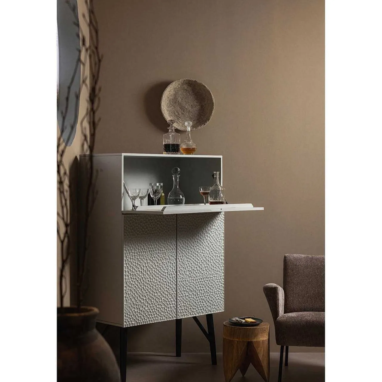 mutoni living Barschrank Carved Mango Mist 146X90> Barschränke & Bartheken