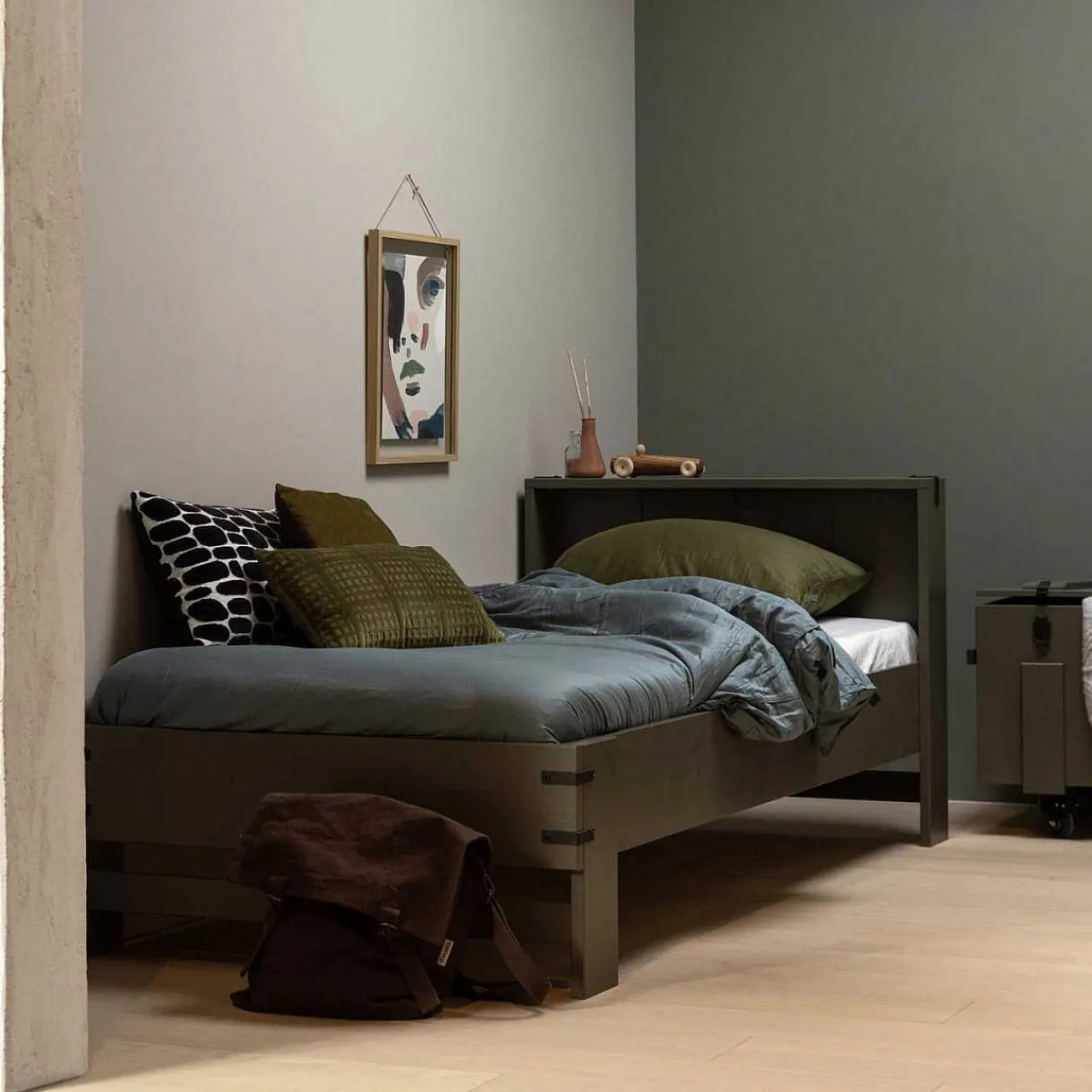 mutoni living Bett Bobby Kiefer Forest 90X200> Betten