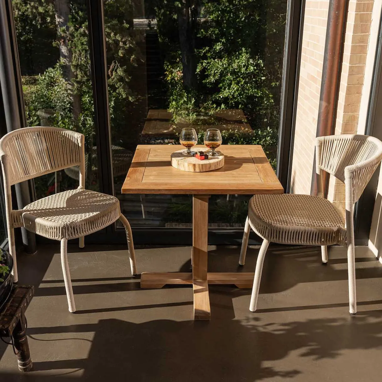 mutoni ethnic Garten Bistrotisch Lomi Teak 70X70> Bistrotische