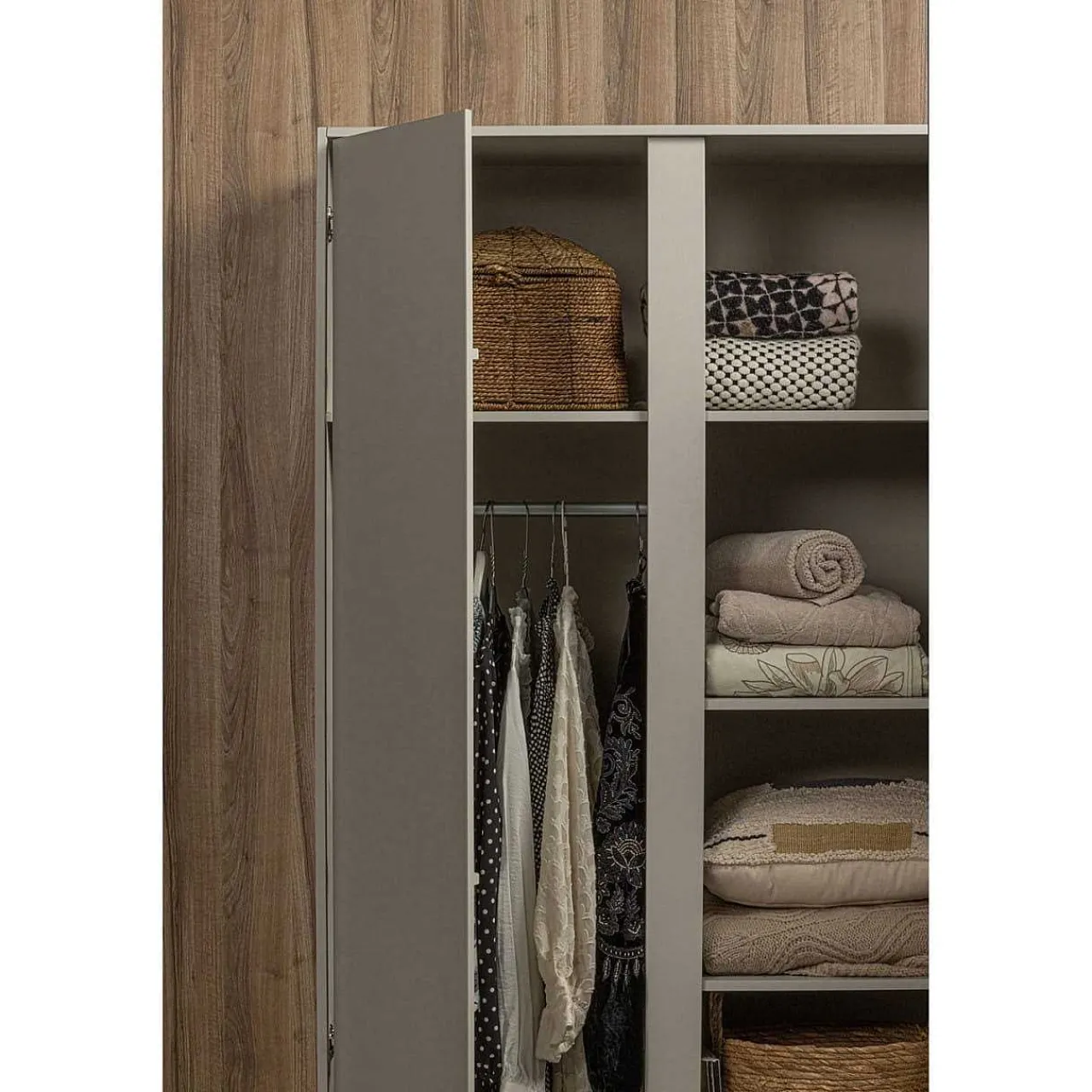 mutoni living Kleiderschrank Maevy Kiefer Cloud Grey 200X100> Kleiderschränke