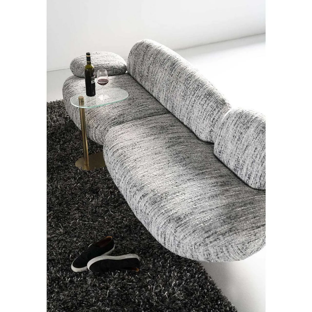 Eleonora Sofa Jayden Barkley Grau 265> Sofas