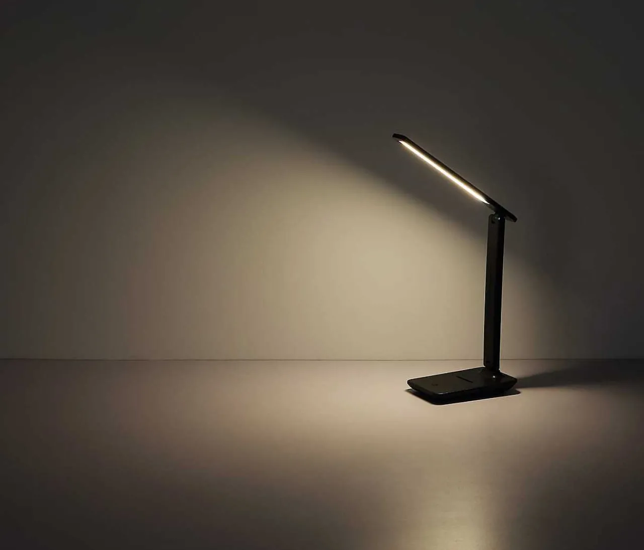 mutoni light Tischleuchte Flutix Schwarz Matt Led> Led-Tischleuchten