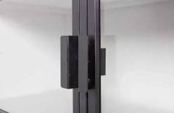 mutoni living Vitrinenschrank Nora Metall Schwarz 110X189> Vitrinen